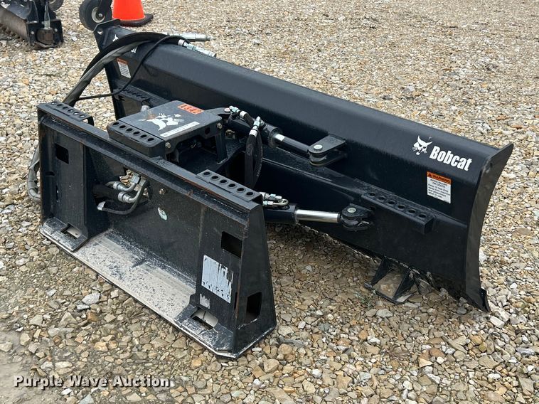 image for item FC5329 Bobcat 80 Dozer skid steer dozer blade