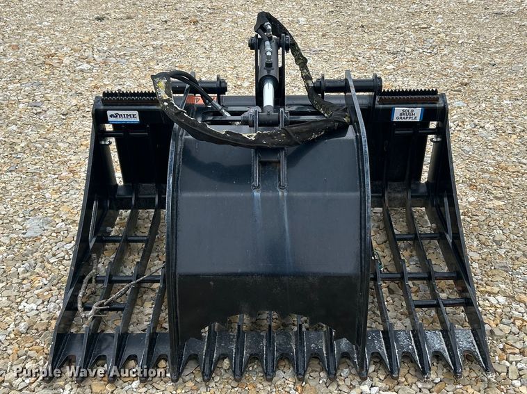 image for item FC5330 Prime Attachments skid steer root grapple bucket