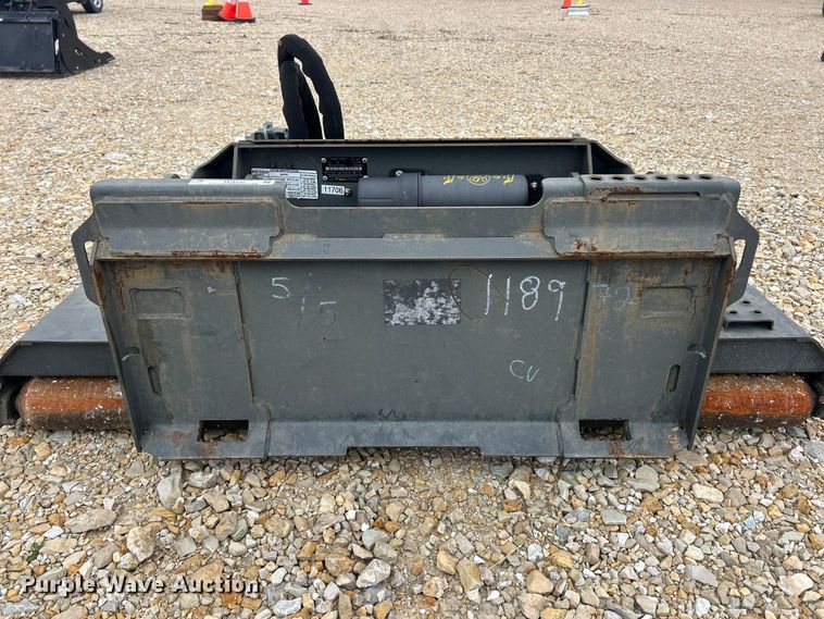 image for item FC5332 2015 Bobcat 72 skid steer rotary mower