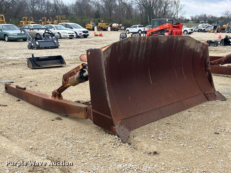 image for item FC5338 Case 1850 dozer blade