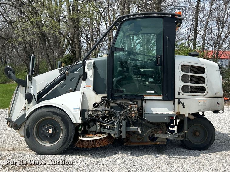 image for item FC5351 2011 Elgin Pelican NP street sweeper