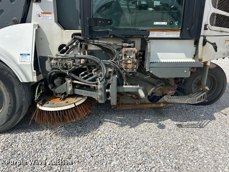 image for item FC5351 2011 Elgin Pelican NP street sweeper