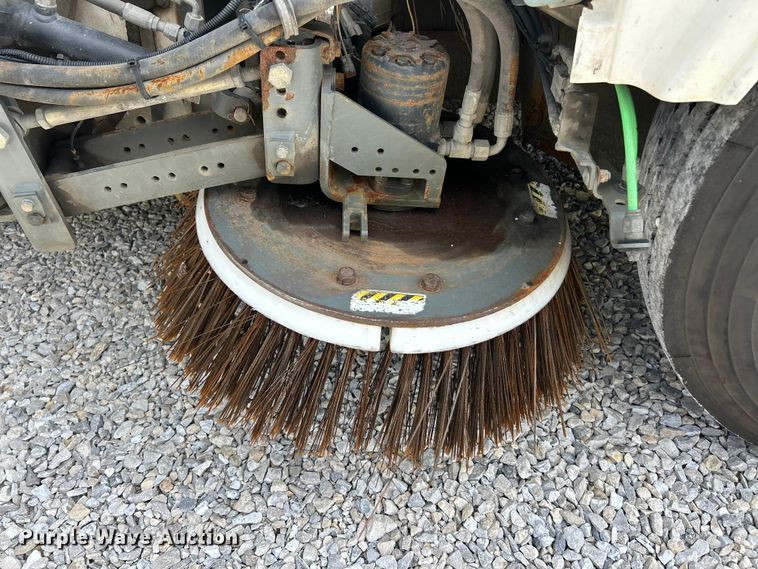 image for item FC5351 2011 Elgin Pelican NP street sweeper