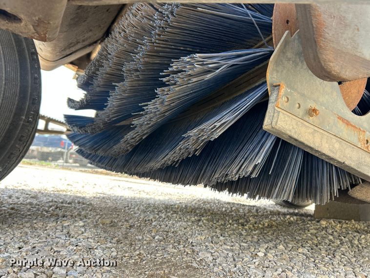 image for item FC5351 2011 Elgin Pelican NP street sweeper