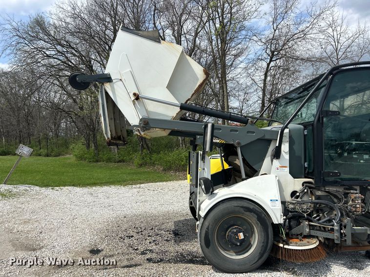 image for item FC5351 2011 Elgin Pelican NP street sweeper