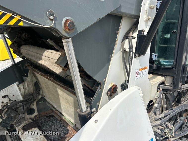 image for item FC5351 2011 Elgin Pelican NP street sweeper