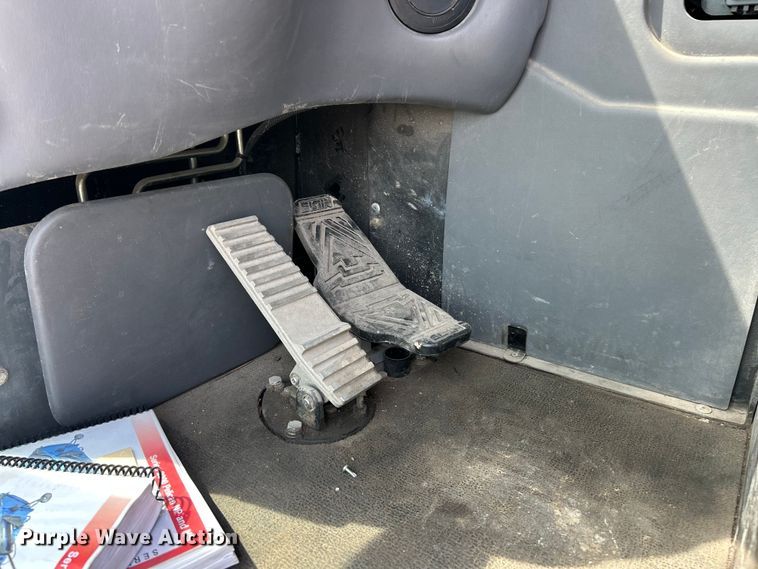 image for item FC5351 2011 Elgin Pelican NP street sweeper