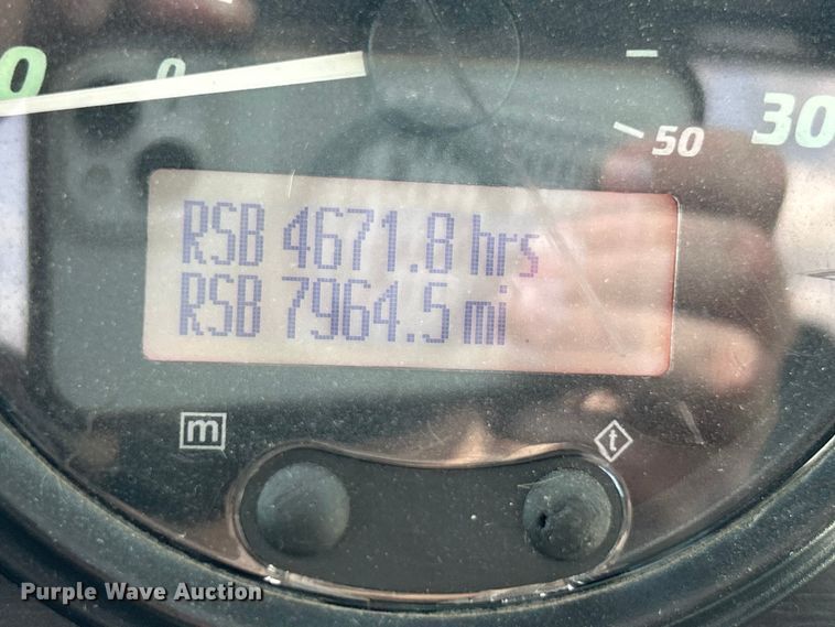 image for item FC5351 2011 Elgin Pelican NP street sweeper