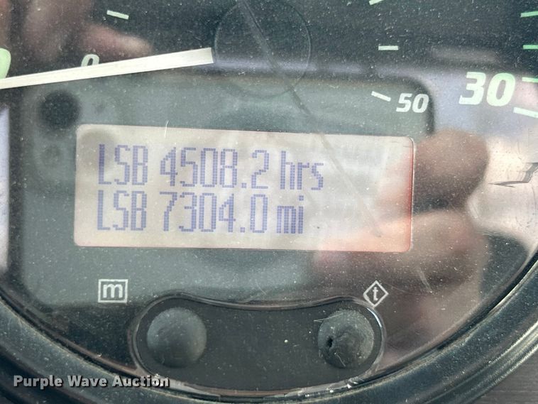 image for item FC5351 2011 Elgin Pelican NP street sweeper