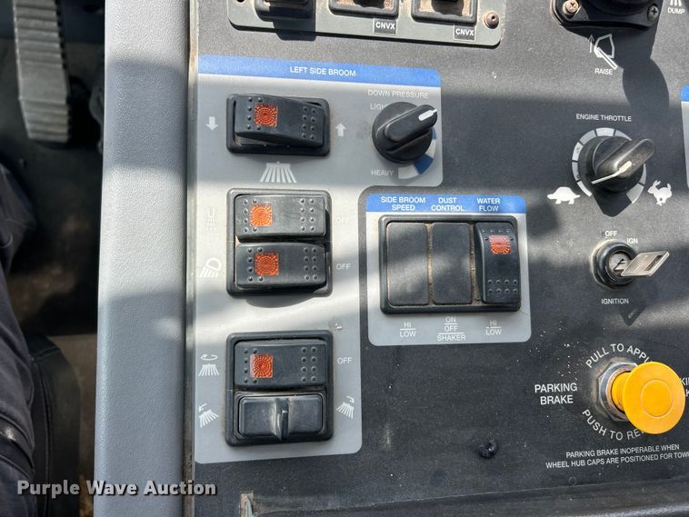 image for item FC5351 2011 Elgin Pelican NP street sweeper