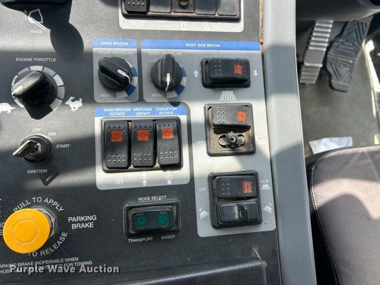 image for item FC5351 2011 Elgin Pelican NP street sweeper