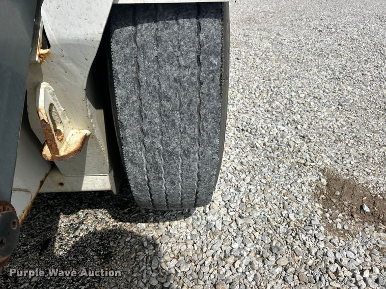 image for item FC5351 2011 Elgin Pelican NP street sweeper