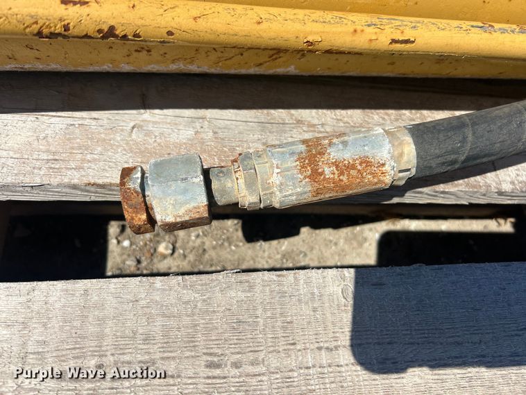 image for item FC5355 (2) dump bed lift cylinders 