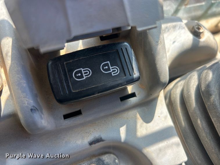 image for item FC5356 2021 Kubota SVL 97-2 tracked skid steer loader