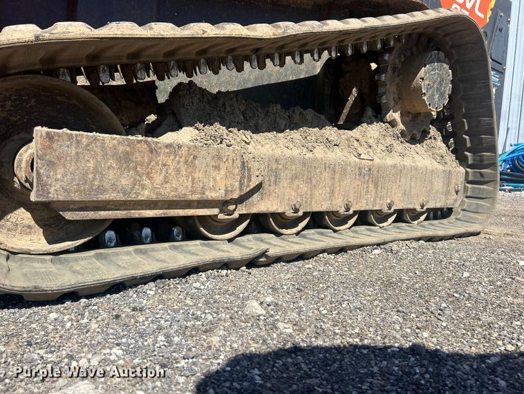 image for item FC5356 2021 Kubota SVL 97-2 tracked skid steer loader