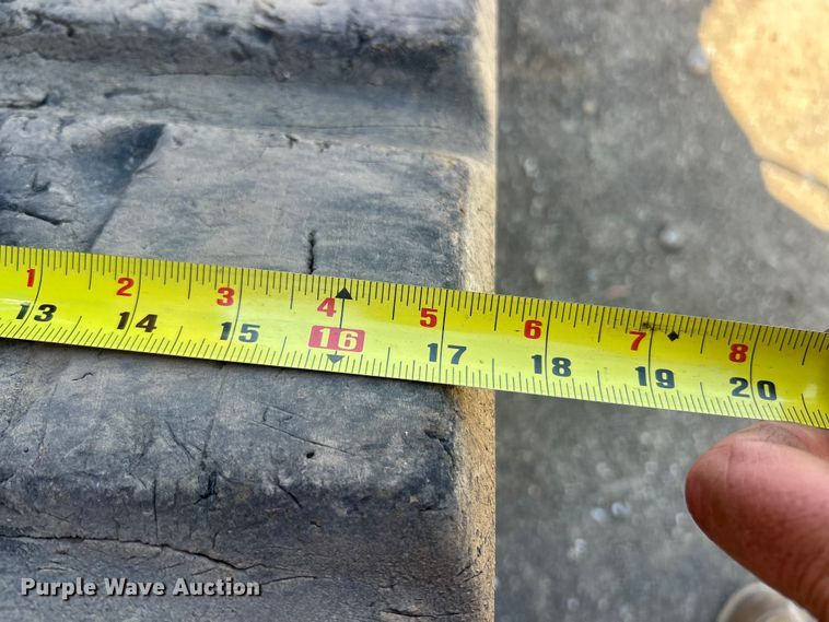 image for item FC5356 2021 Kubota SVL 97-2 tracked skid steer loader