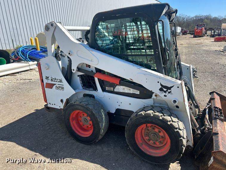 image for item FC5358 2018 Bobcat S570 skid steer loader