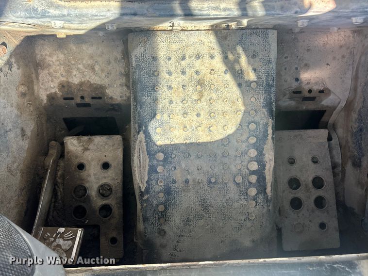 image for item FC5358 2018 Bobcat S570 skid steer loader