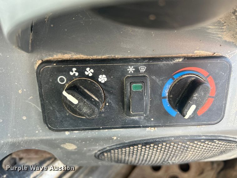 image for item FC5358 2018 Bobcat S570 skid steer loader