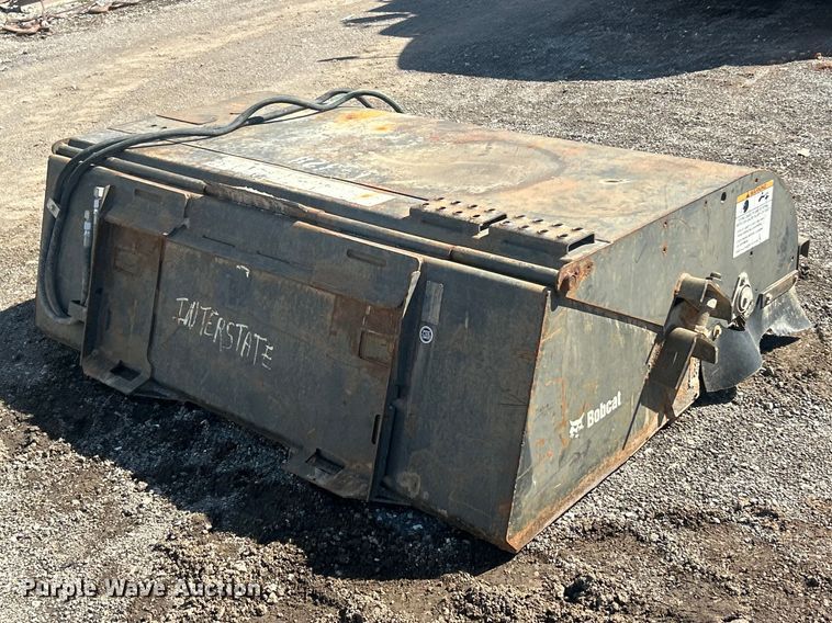 image for item FC5360 2015 Bobcat 72 Sweeper skid steer sweeper