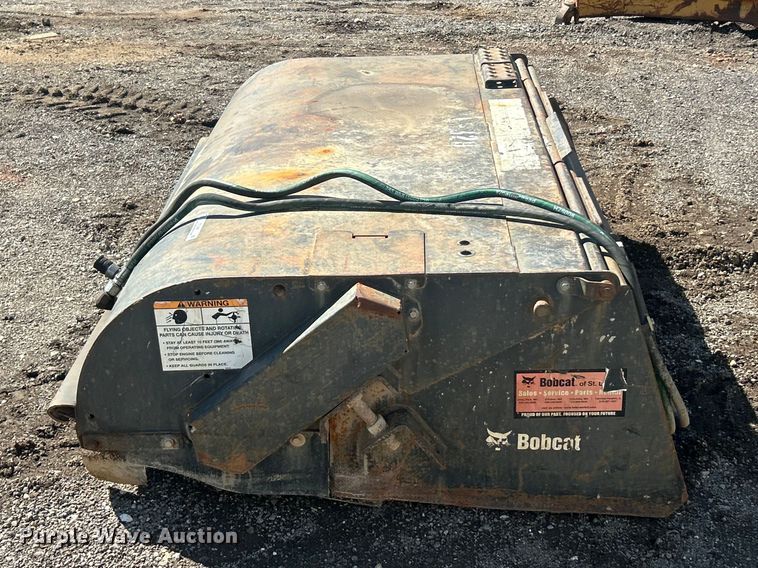 image for item FC5360 2015 Bobcat 72 Sweeper skid steer sweeper