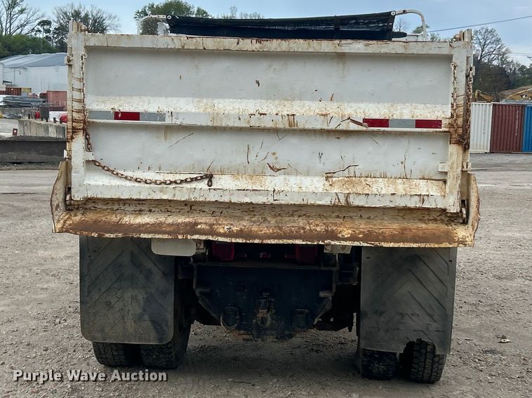 image for item FC5368 2004 Ford F750 Super Duty dump truck