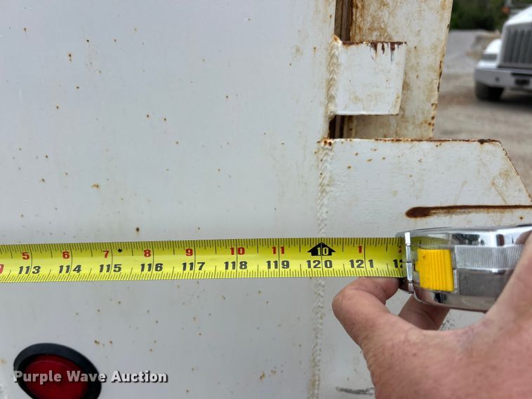 image for item FC5368 2004 Ford F750 Super Duty dump truck