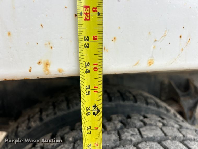 image for item FC5368 2004 Ford F750 Super Duty dump truck