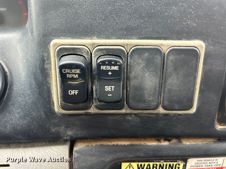 image for item FC5368 2004 Ford F750 Super Duty dump truck