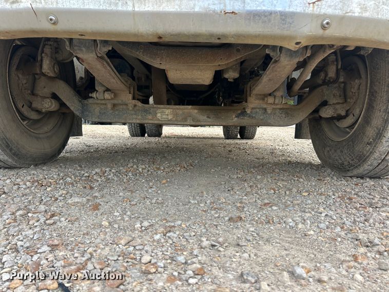 image for item FC5368 2004 Ford F750 Super Duty dump truck