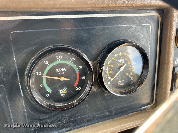 image for item FC5373 1993 Caterpillar D250D articulated haul truck