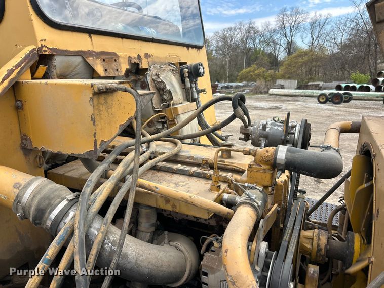 image for item FC5373 1993 Caterpillar D250D articulated haul truck