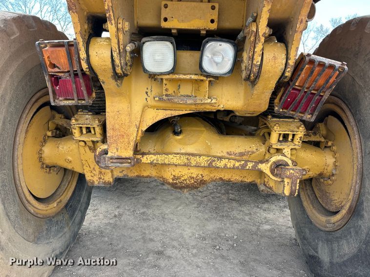 image for item FC5373 1993 Caterpillar D250D articulated haul truck