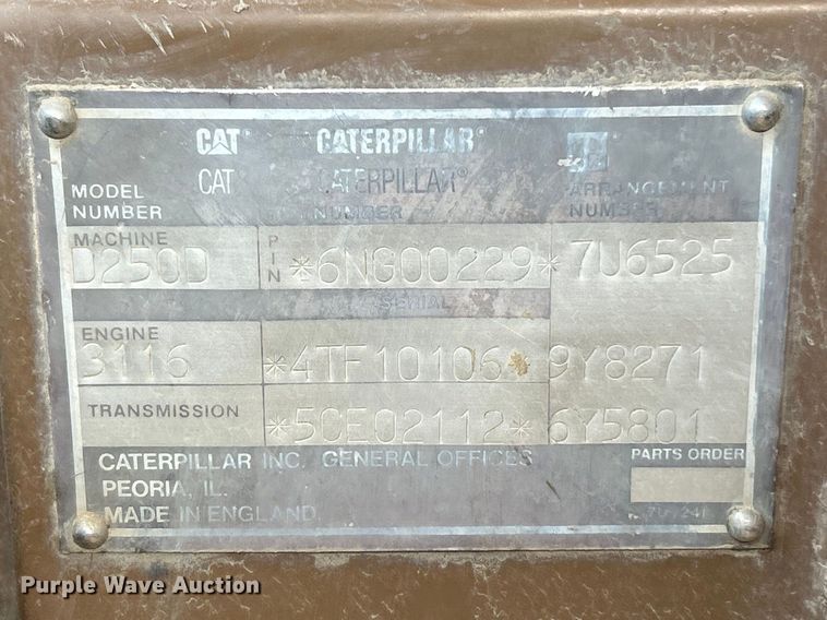 image for item FC5373 1993 Caterpillar D250D articulated haul truck