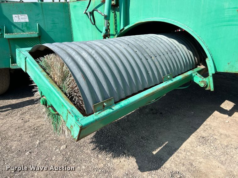 image for item FC5376 Barber-Green BG750 road widener