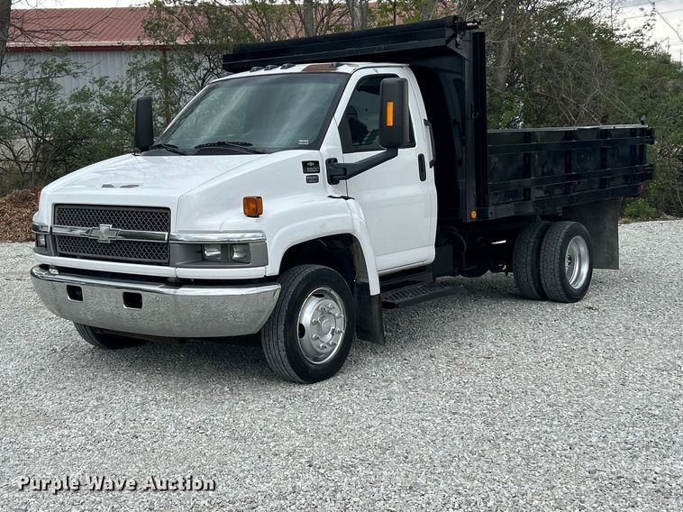 image for item FC5408 2005 Chevrolet C5500 dump truck