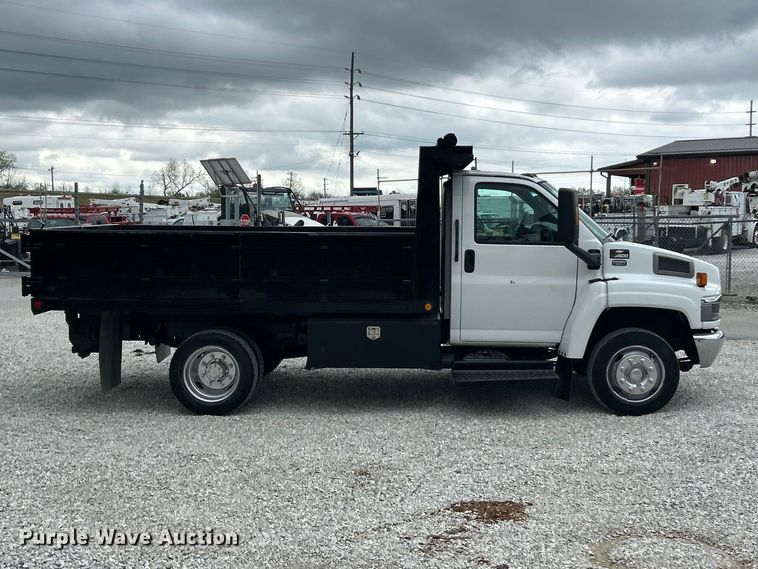 image for item FC5408 2005 Chevrolet C5500 dump truck