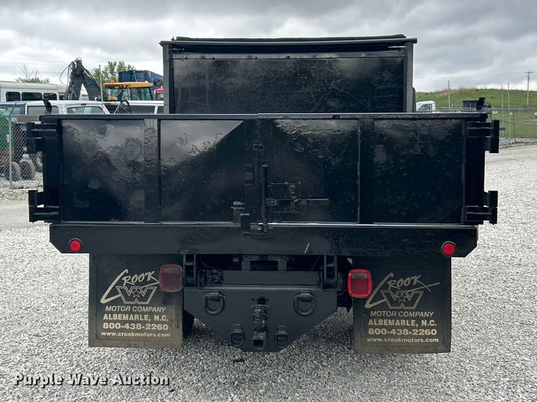 image for item FC5408 2005 Chevrolet C5500 dump truck