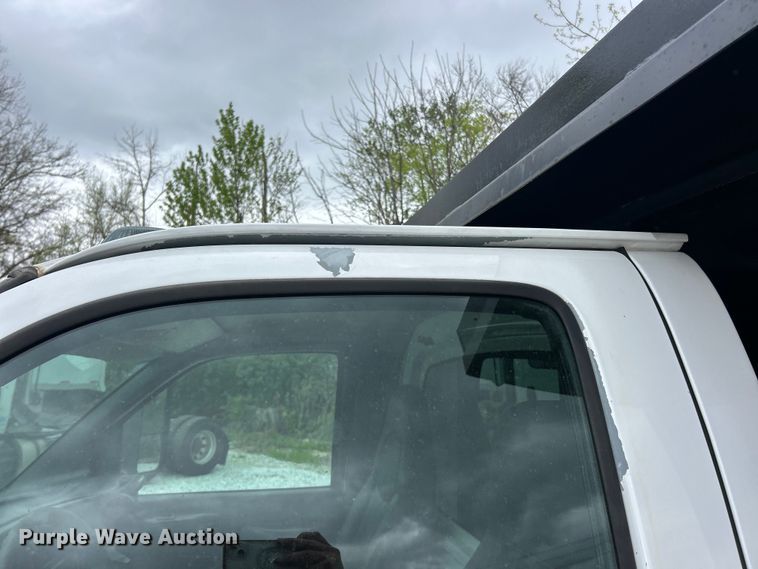 image for item FC5408 2005 Chevrolet C5500 dump truck