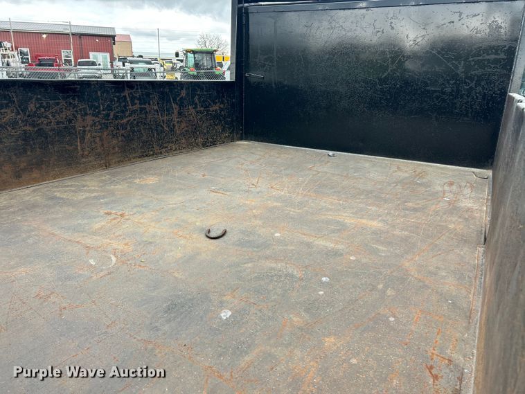 image for item FC5408 2005 Chevrolet C5500 dump truck