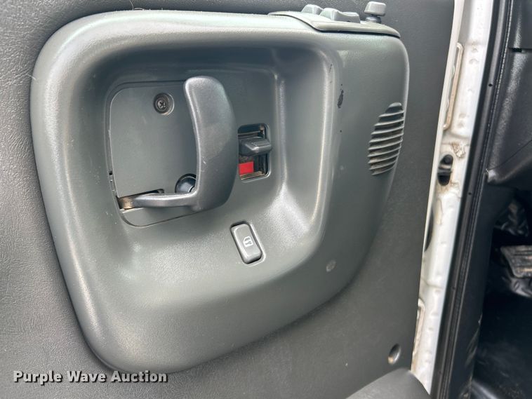 image for item FC5408 2005 Chevrolet C5500 dump truck