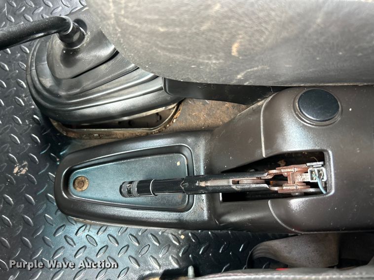 image for item FC5408 2005 Chevrolet C5500 dump truck