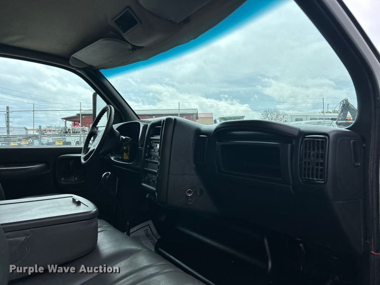 image for item FC5408 2005 Chevrolet C5500 dump truck