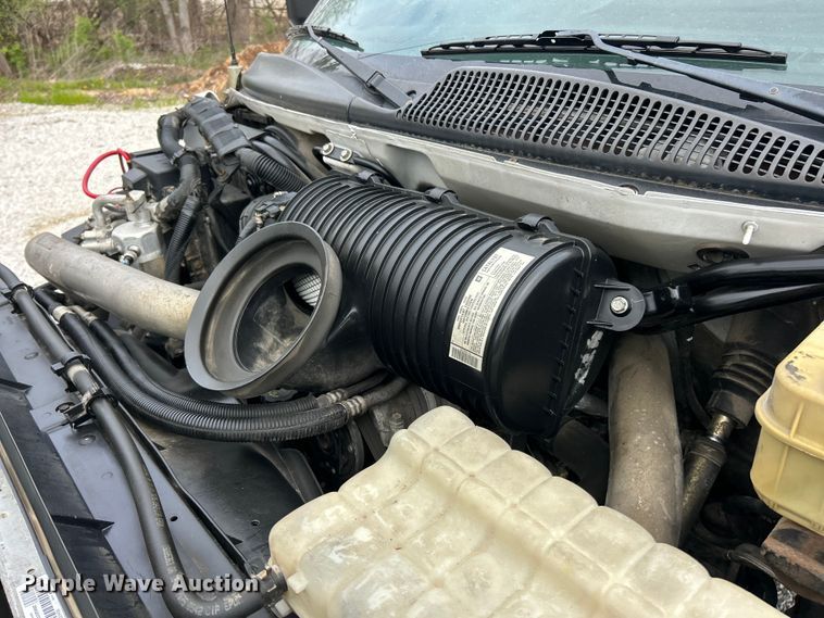 image for item FC5408 2005 Chevrolet C5500 dump truck