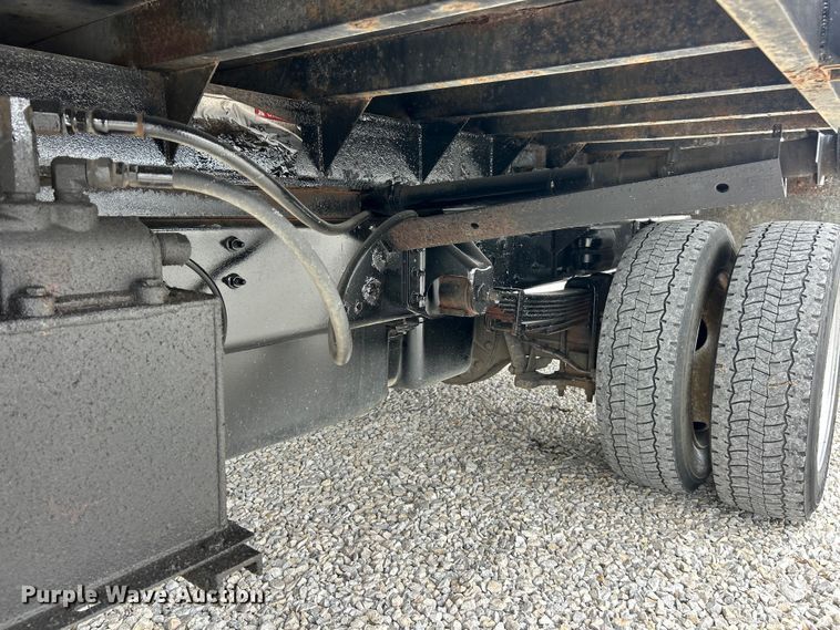 image for item FC5408 2005 Chevrolet C5500 dump truck