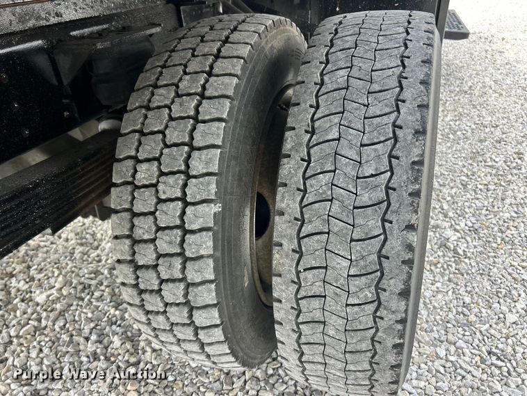 image for item FC5408 2005 Chevrolet C5500 dump truck