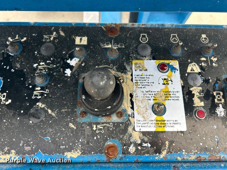 image for item FC5410 2012 Genie Z-45/25 boom lift