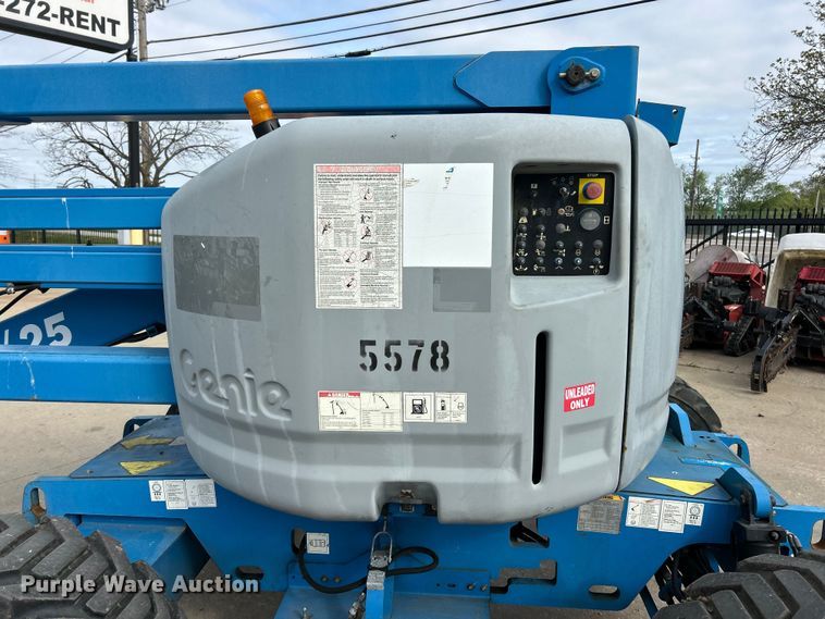 image for item FC5410 2012 Genie Z-45/25 boom lift