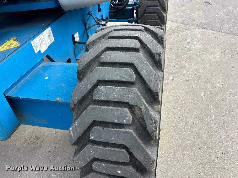 image for item FC5410 2012 Genie Z-45/25 boom lift