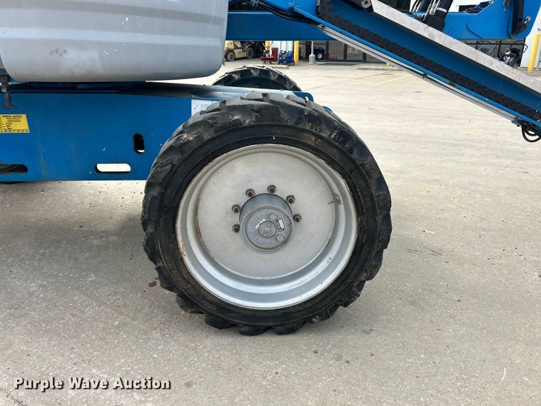 image for item FC5410 2012 Genie Z-45/25 boom lift